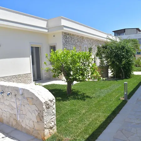 فندق مبيت وإفطار Acquadamare سان بيترو في بيفانا