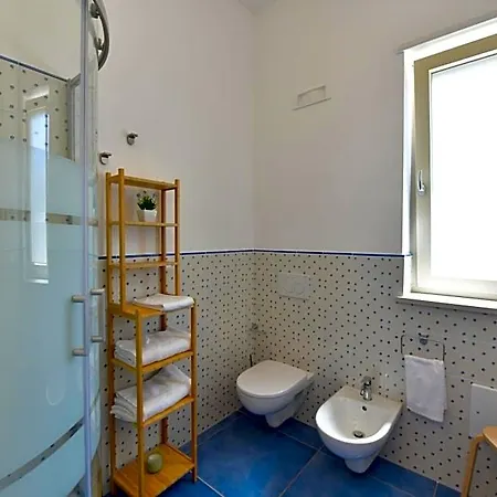 فندق مبيت وإفطار Acquadamare